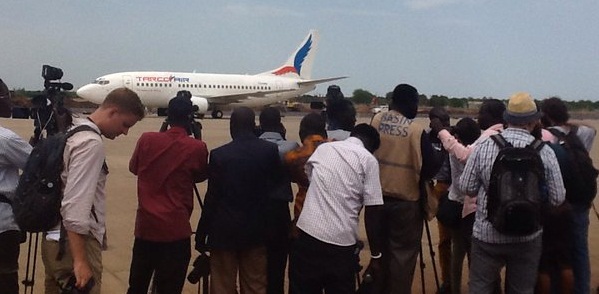 Plane carrying Machar troops and his top commander landed in Juba yesterday. ABU DENG PHOTO