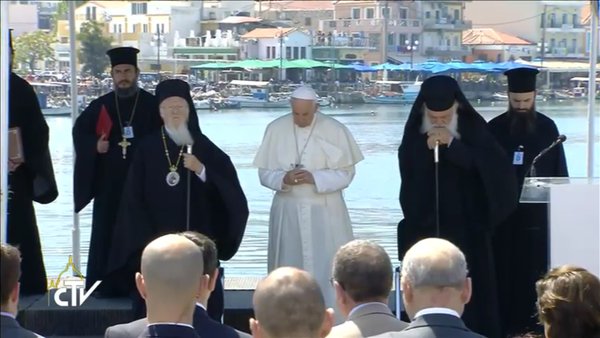 Pope in Lesbos. PHOTO BY @cnalive