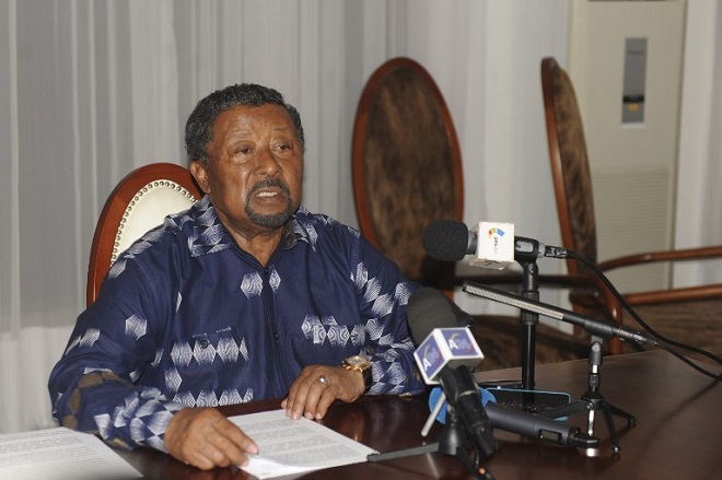 Gabonese opposition leader Jean Ping gives a press conference at his residence in Libreville on September 2, 2016. Two people died early on September 2 following overnight clashes in Gabon, witnesses said, raising to five the number killed in violence that erupted after President Ali Bongo was declared victor of a disputed election. In the 48 hours since the results were announced huge crowds of angry supporters, some of whom torched the parliament, have taken to the streets. Bongo's government launched a fierce crackdown, with security forces arresting around a thousand people. AFP PHOTO 