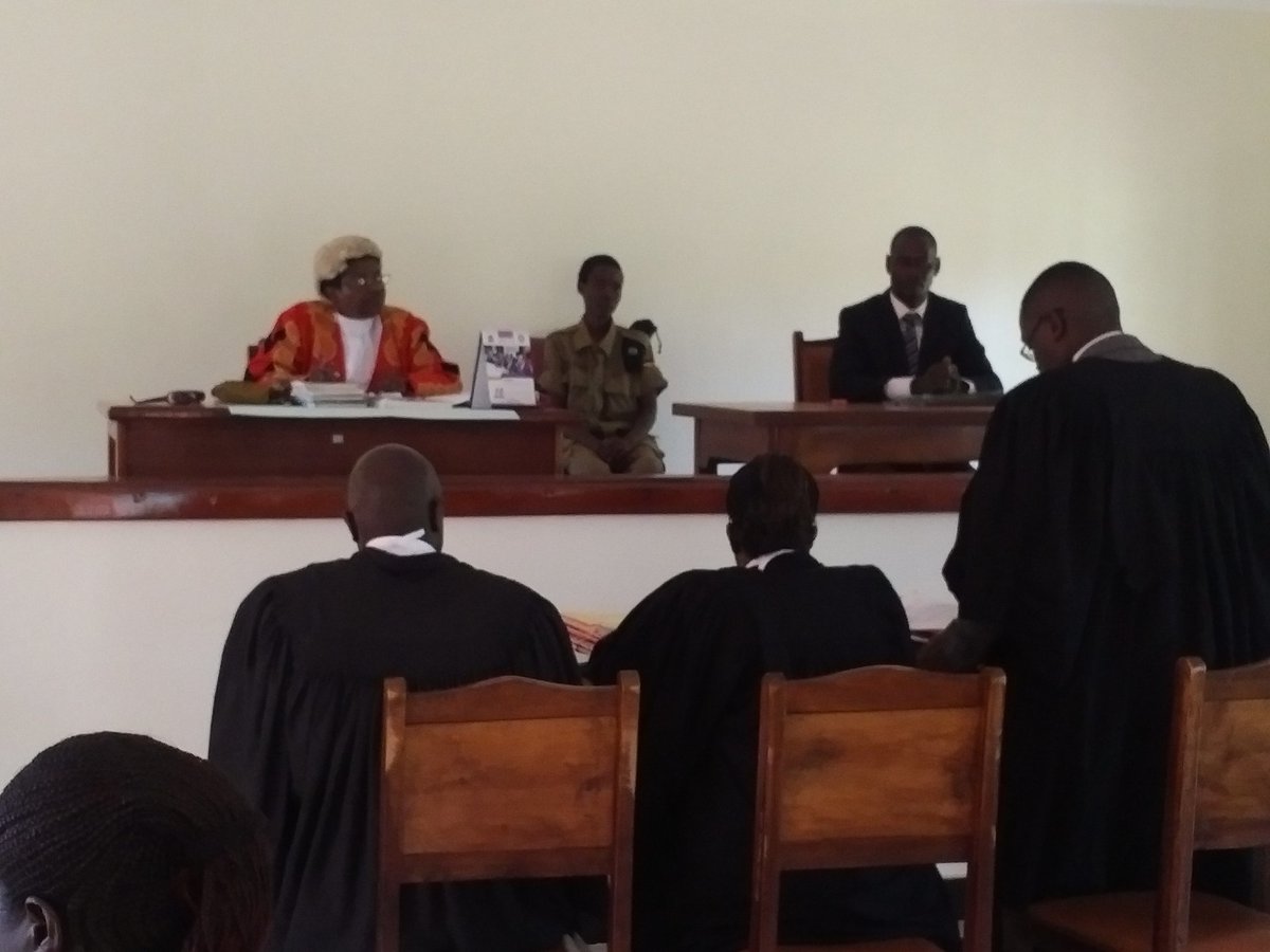 Justice Elizabeth Nahamya conducting the first Plea Bargaining session in Kiboga recently. 37 cases were concluded in 6 hours