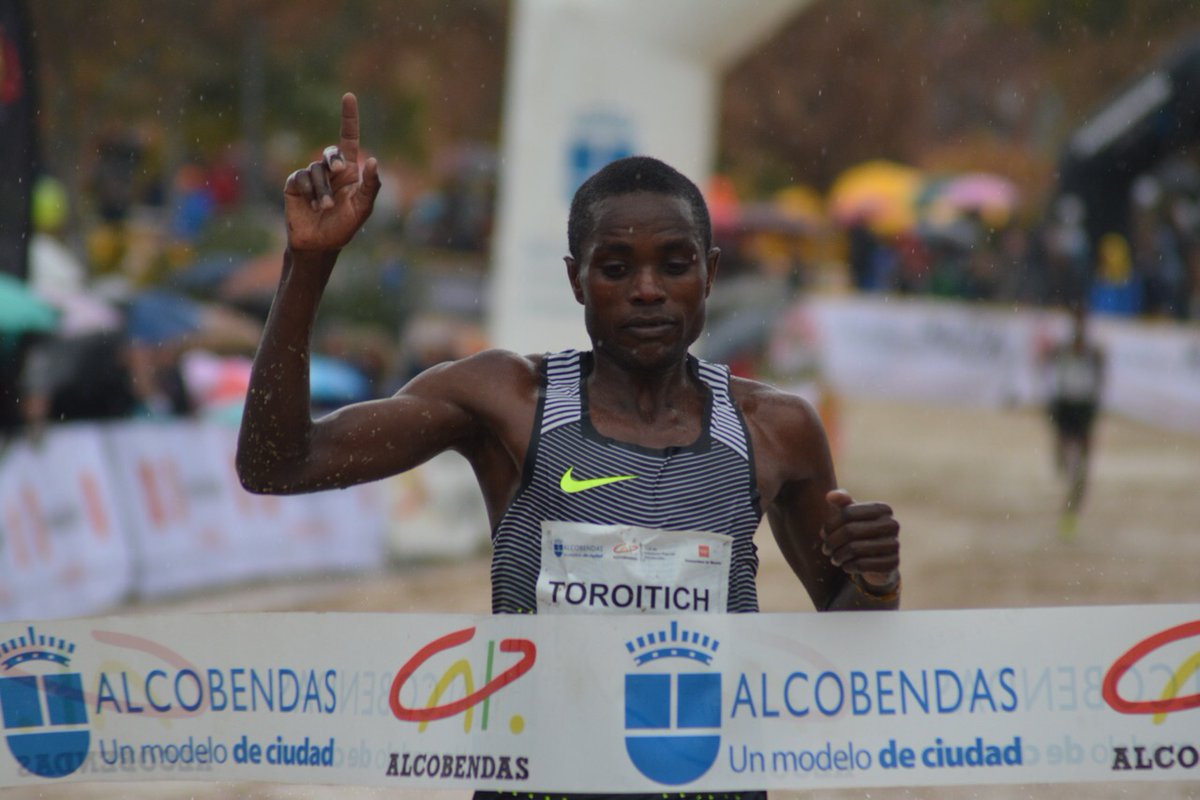 Toroitich wins. IAAF PHOTO