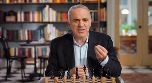 Kasparov Thought For 83 MINUTES After Karpov's SHOCKING 9th Move 😱 -  Remote Chess Academy