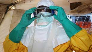 France confirms, isolates five possible contacts of Ebola patient