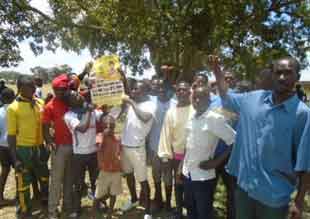 Nebanda NRM supporters in Butaleja protest Florence Nebanda's loss