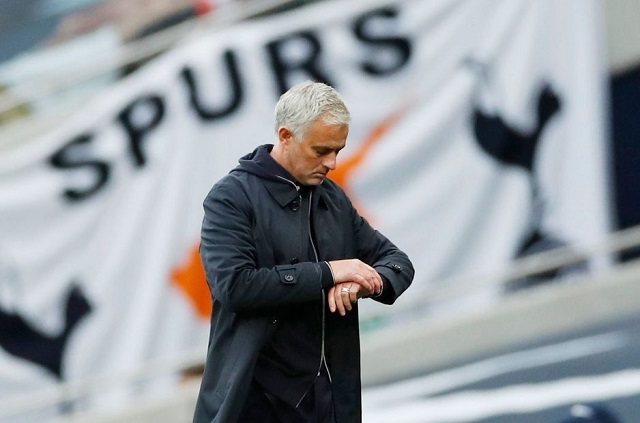 Spurs finally sack Mourinho