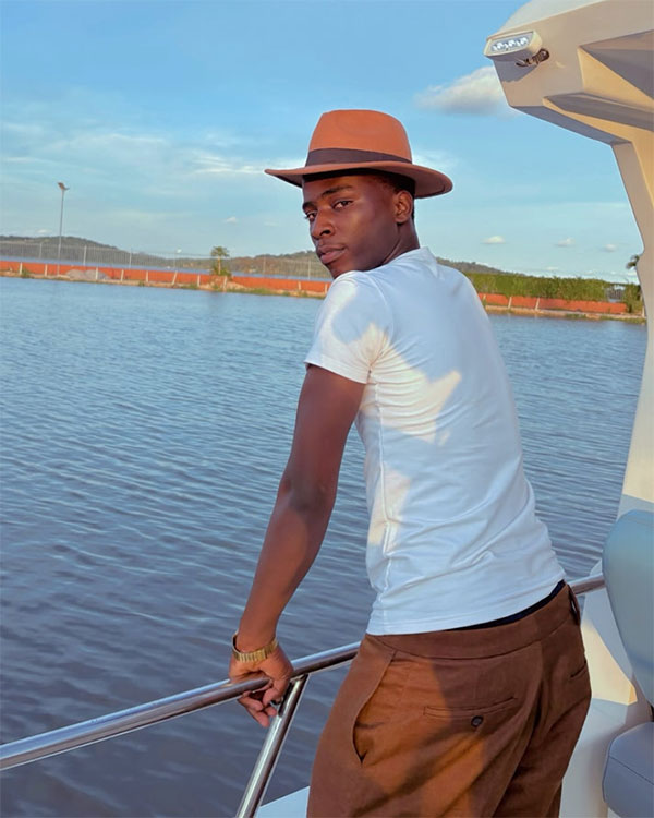 Topistar Di Congo, artist who has risen from the ashes of the Kyaka Refugee settlement